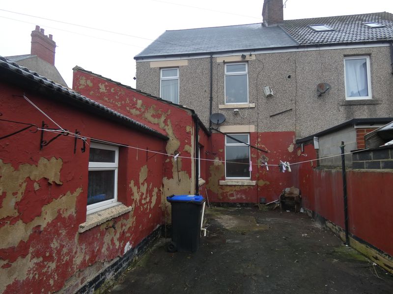 Rear- click for photo gallery